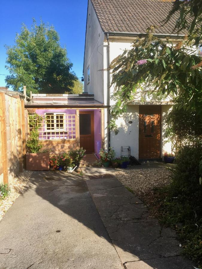 Cute Self-Contained Guest Room With Ensuite And Private Decked Porch In Glastonbury Dış mekan fotoğraf